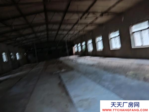 銀川市西夏機加工廠房  大廠房，高速路口，房租低，交通便利