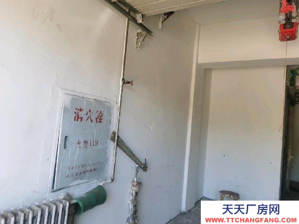 龍沙青云小區28車庫，小區進出方便，暖庫