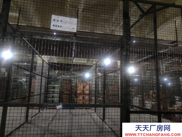 銀川市西夏物資倉庫 冷庫地理位置好，有專業團隊進行管理，貨物裝卸工作有專人負責