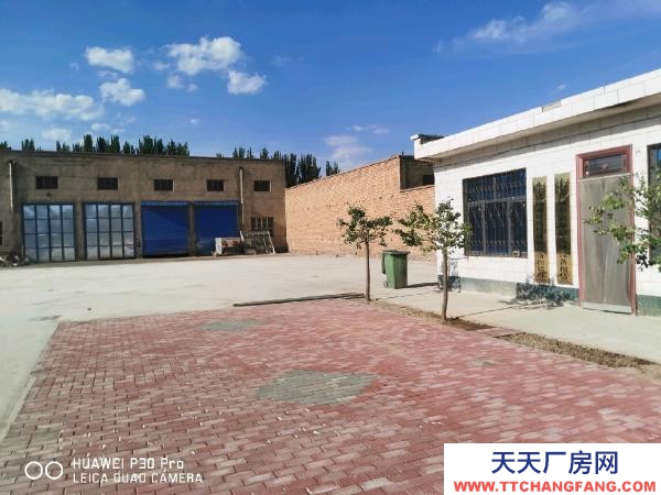 銀川市永寧機(jī)加工廠房 一號廠房高9米長24米。二號廠房高6米長45米。