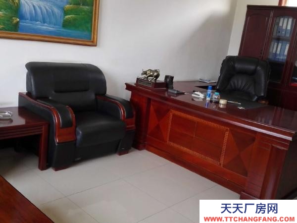 銀川市永寧調味品廠房 磚混結構，高12米，上下2層窗戶，約800平米