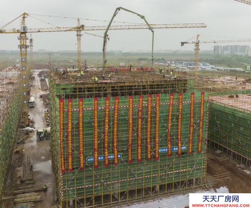 金華市永康(出售) 面對花園，頂樓帶露臺，產權清晰，3噸貨提