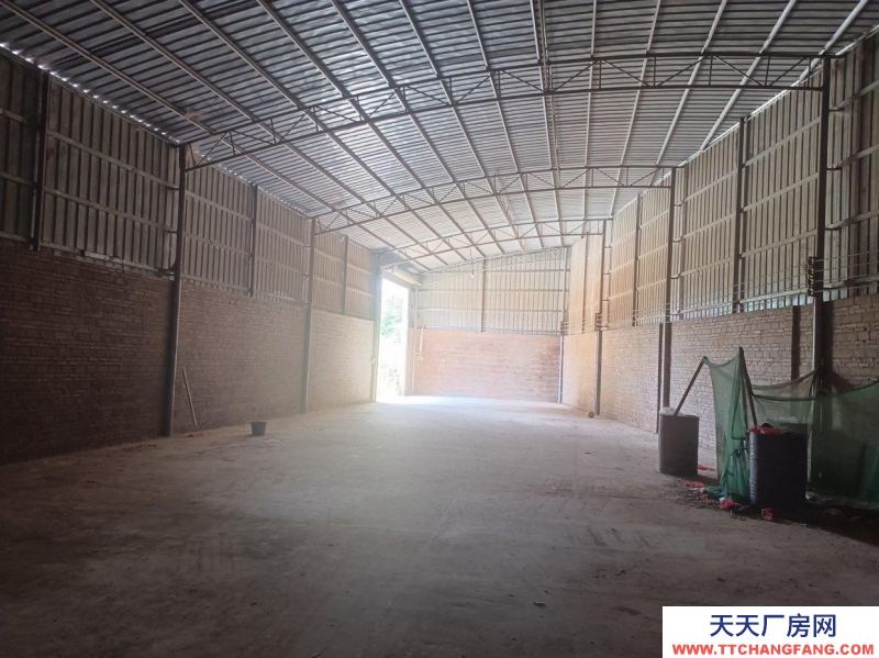 (出租) 陽(yáng)江陽(yáng)春交通便利大型貨柜車可進(jìn)出做倉(cāng)庫(kù)或小型工廠三相電有個(gè)停車位