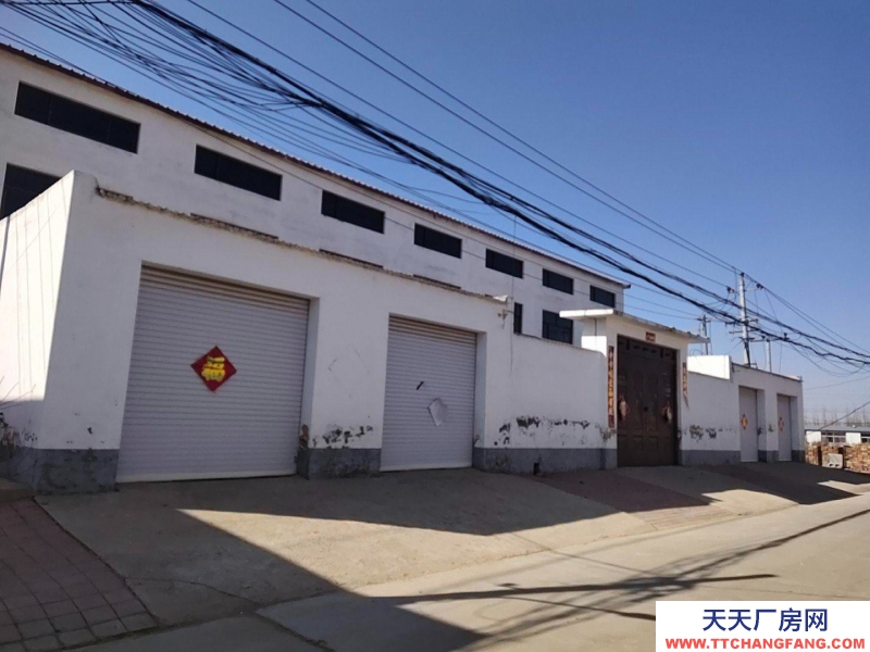 滄州 運河(出租) 共三層，車輛進出方面，緊鄰公路