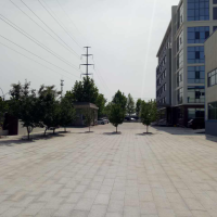 滄州 新華(出租) 滄州開發區出租寬敞，明亮倉庫，帶辦公，食堂