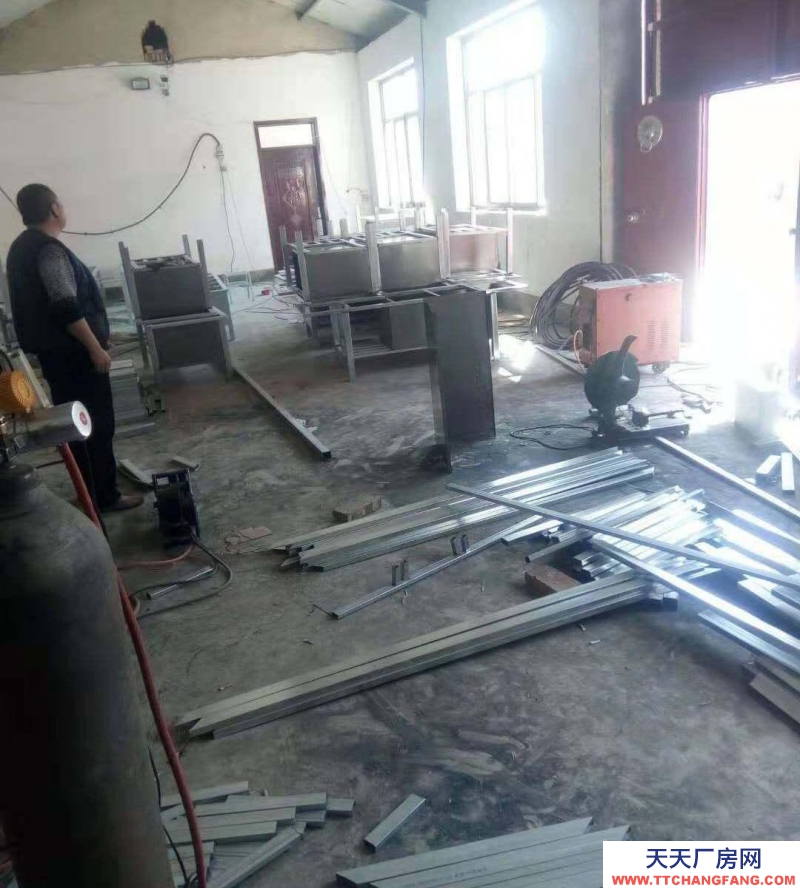 滄州 泊頭(出售) 院子大，交通方便，緊林104國道