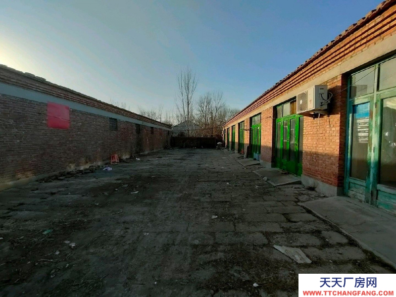 滄州 泊頭(出租) 裕華路北頭多個(gè)倉庫出租