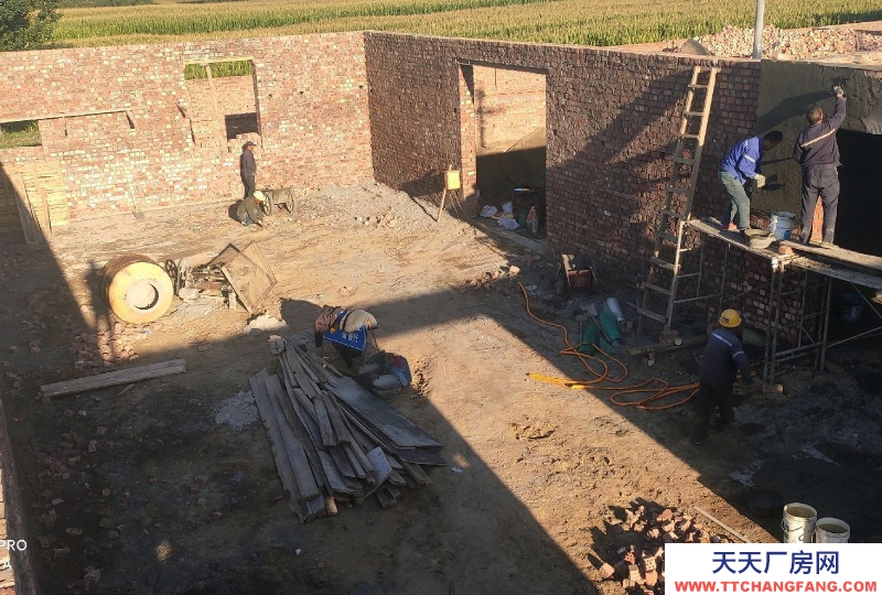 (出售) 包頭已蓋主體，可做廠房或倉庫，也可以用做農家樂飯店。！