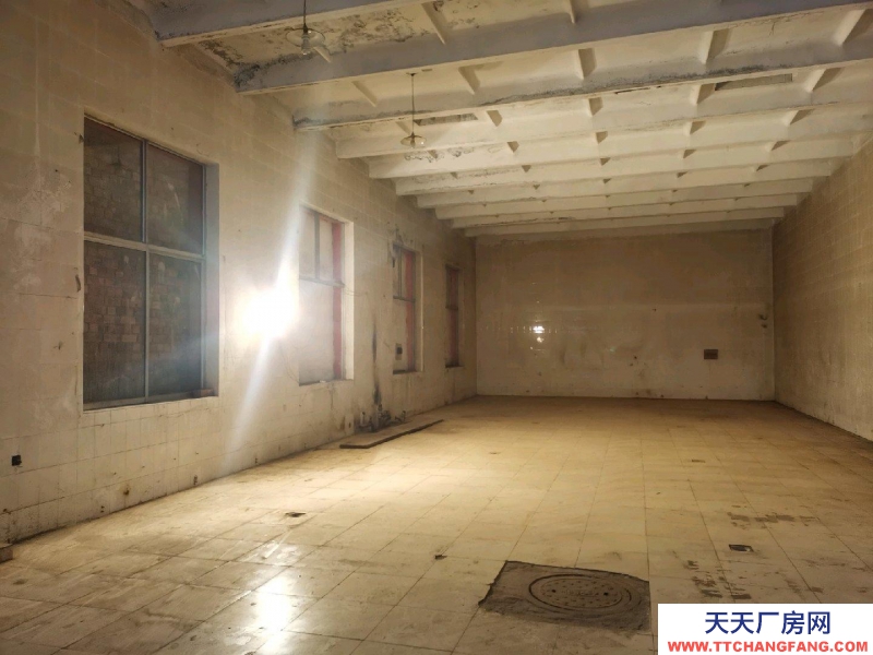 (出租) 包頭二樓800平米的倉庫，庫房，廠房出租，地段好價格低交通便利