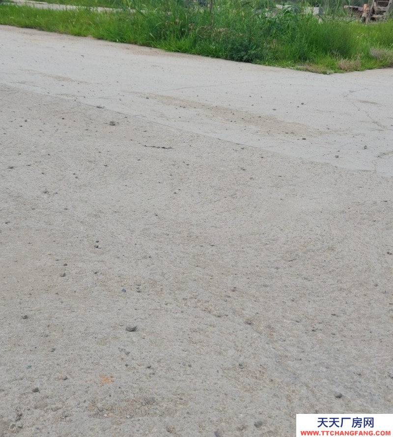 (出租) 赤峰距離紅山區(qū)生態(tài)園附近，交通方便。