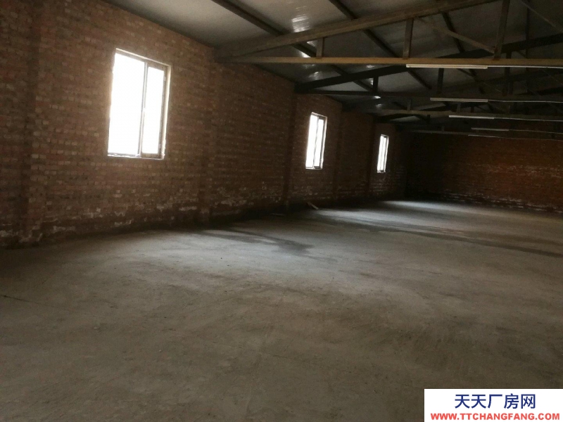 (出租) 赤峰倉庫 橋北保稅區(qū)下坡就到，交通方便，門口可進(jìn)大車。卸貨。