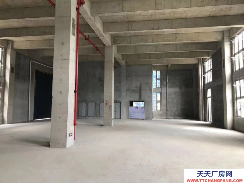 桐廬全新標準廠房,臨近高速口,可隔層,交房直接辦理產證