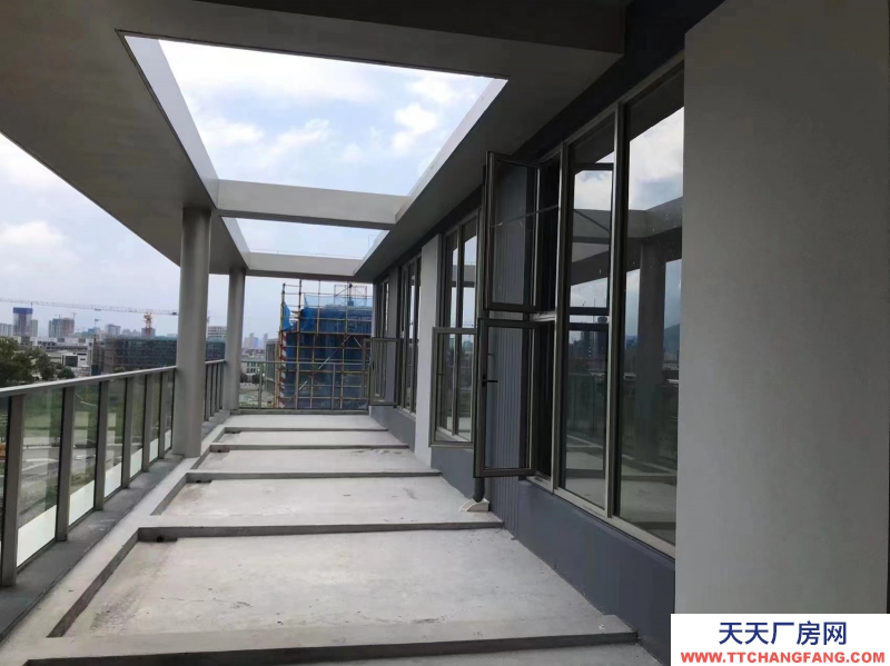 桐廬全新標準廠房,臨近高速口,可隔層,交房直接辦理產證