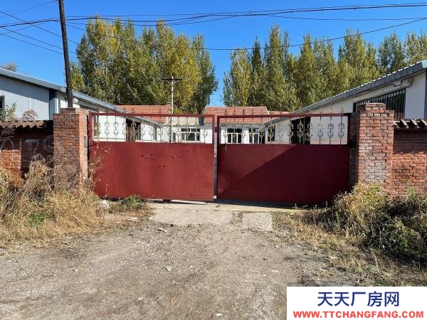 碾子山八棟樓對(duì)面碾北公路旁大院1000平物流廠房