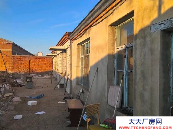 龍江縣鐵道南龍景路房屋院套出售 機械廠房