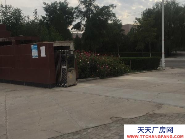 銀川市靈武機加工廠房 靈武廠房庫房出售，靈武創(chuàng)業(yè)孵化園辦公樓 廠房 占地5畝！