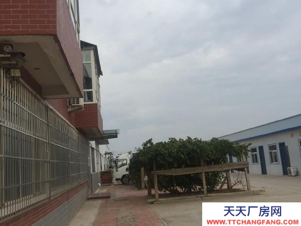 銀川市靈武機加工廠房 靈武廠房庫房出售，靈武創(chuàng)業(yè)孵化園辦公樓 廠房 占地5畝！