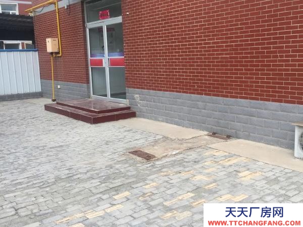 銀川市靈武機加工廠房 靈武廠房庫房出售，靈武創(chuàng)業(yè)孵化園辦公樓 廠房 占地5畝！