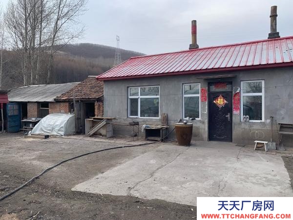 雞冠房子土地養殖場