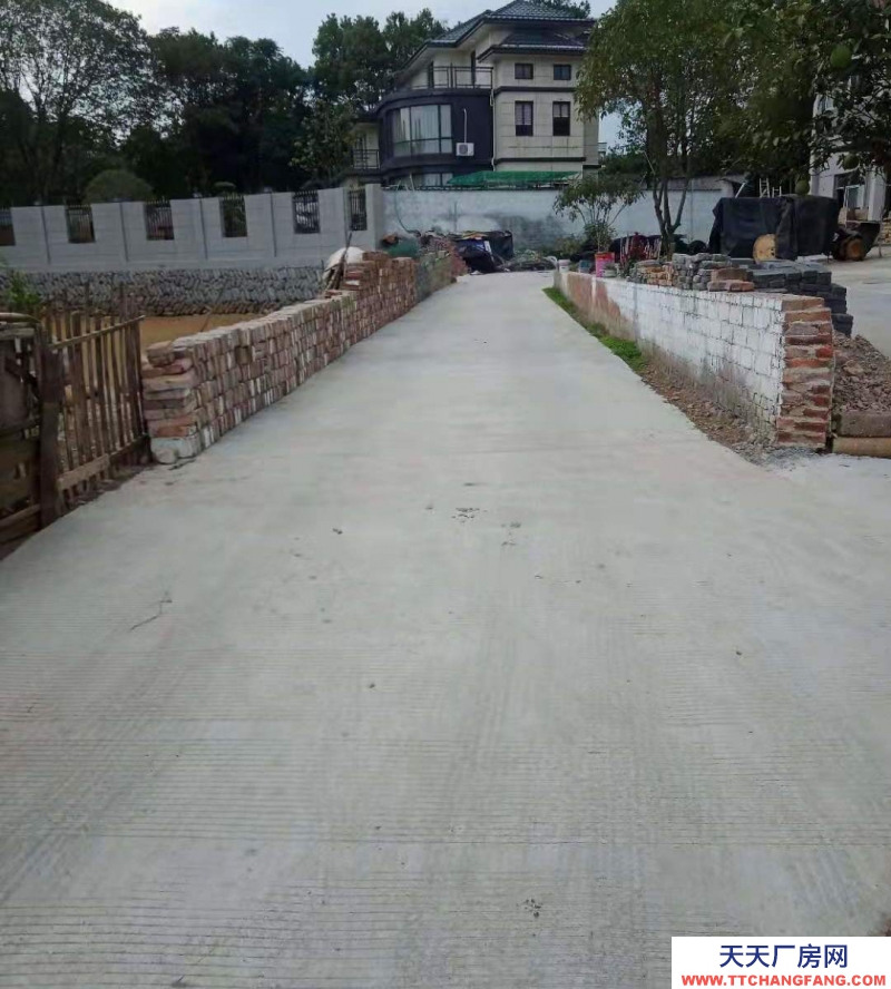 衢州市衢江(出租) 全網低價大面積三層房整棟出租，配大院子大場地，交通方便。