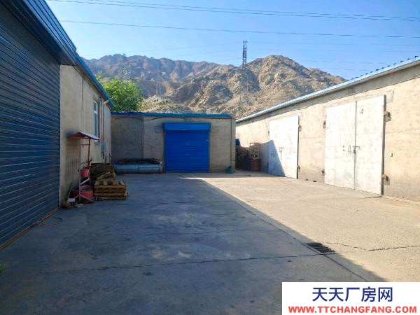 石嘴山市大武口加工廠房 獨(dú)門獨(dú)院帶庫(kù)房對(duì)外出租,動(dòng)力電,交通便利