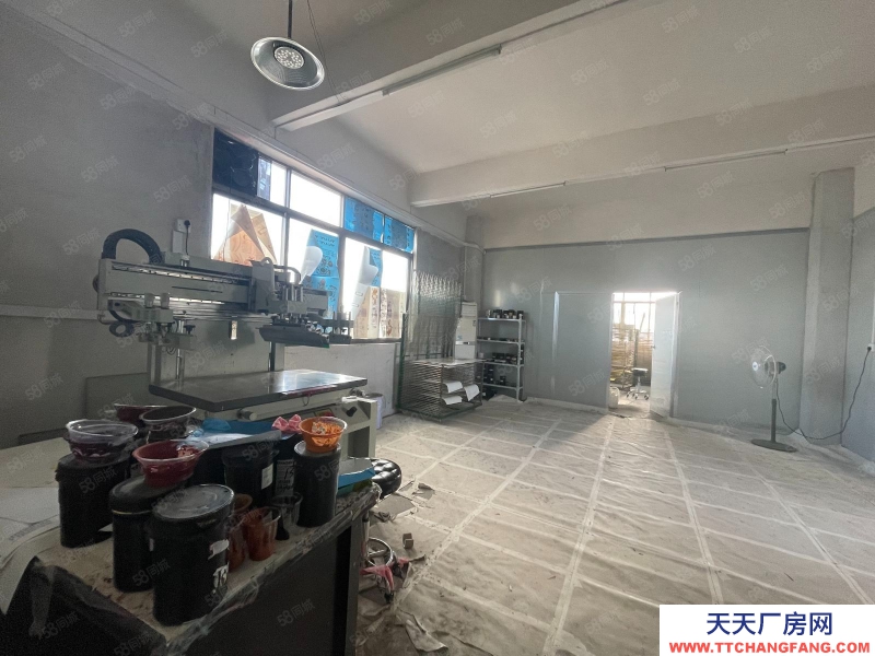 (出租) 潮州湘橋區貨梯廠房300平適合各業 貨梯2噸 車可入廠內可做醬菜