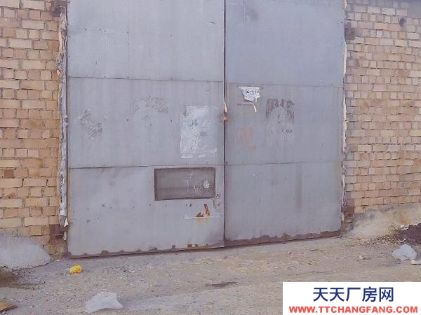 石嘴山市大武口物資倉庫 庫房出租，面積合適，交通便利。