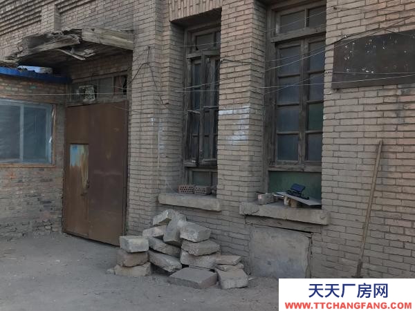 石嘴山市惠農物資倉庫 多間面積不等庫房出租多間面積不等庫房出租