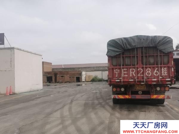 中衛市沙坡頭機加工廠房 國道旁，離市區5公里周邊配套完善。交通方便