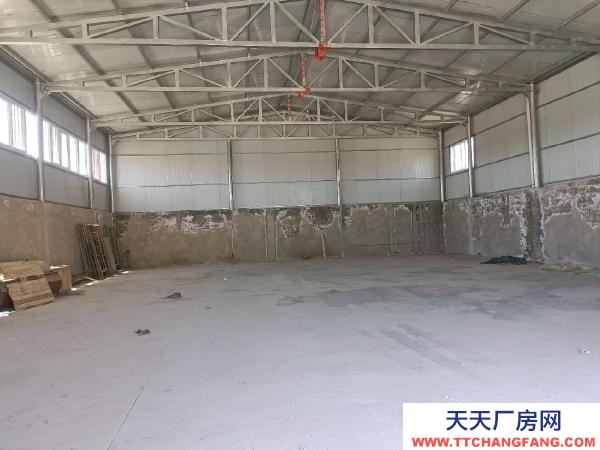 中衛市沙坡頭物資倉庫 倉庫水電齊全，交通方便