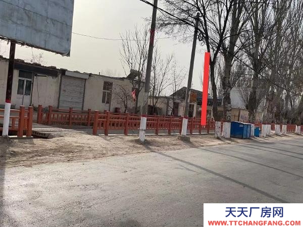 中衛市中寧機加工廠房  臨路邊，交通方便，環境不錯