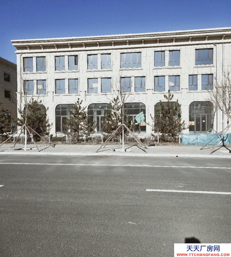 (出售) 赤峰1700平米樓房,2000平米鋼構(gòu)帶吊車廠房16米高