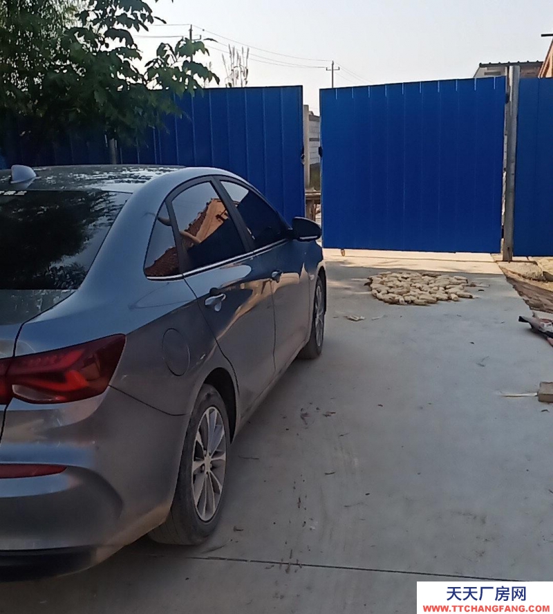 滄州 滄縣蛋制品廠(chǎng)房(出售) 紅磚砌墻結(jié)構(gòu)，水電齊全，有三相電，出入方便有獨(dú)立辦公室！