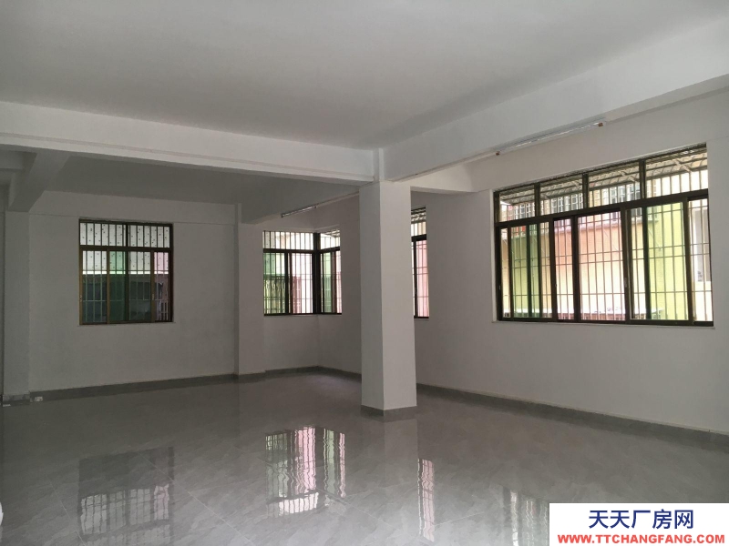 (出租) 潮州湘橋區潮楓路御星灣沐足斜對面直入50m-可辦公或倉庫