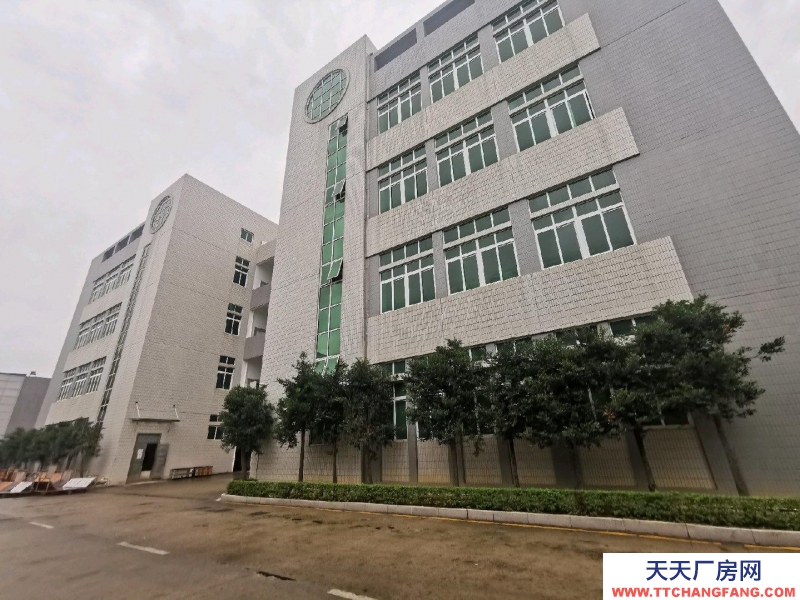 (出租)  潮州湘橋區正規廠房出租，每平5.5元成品倉庫