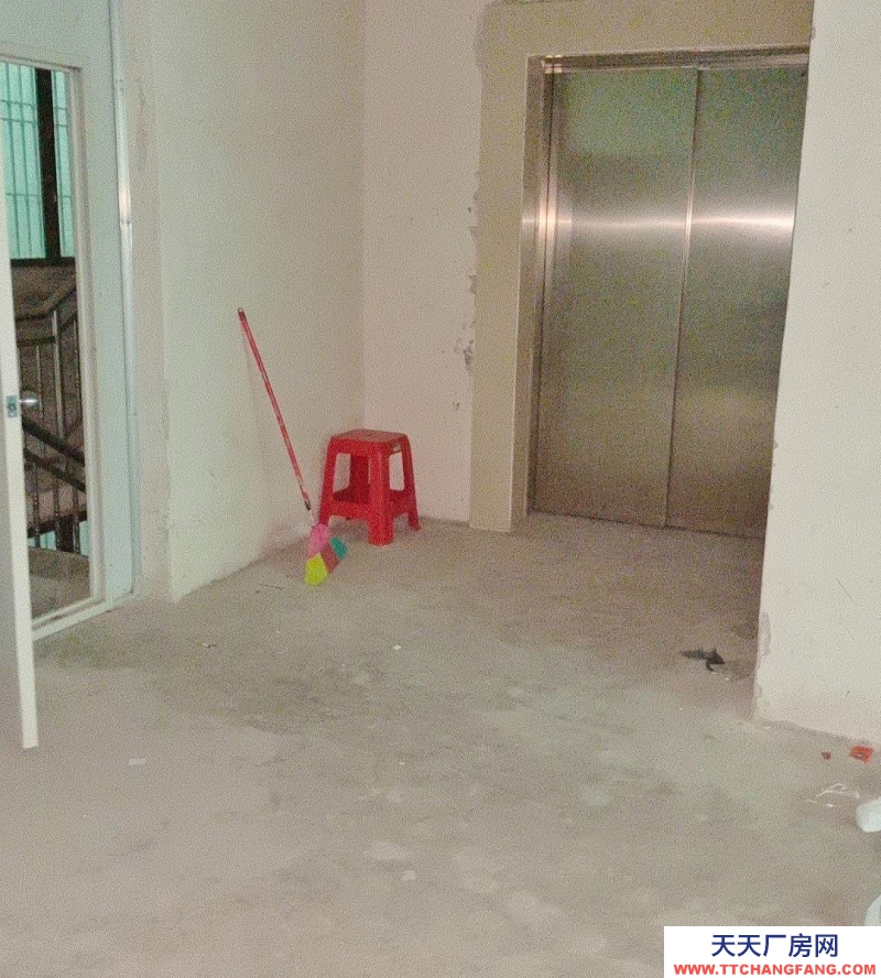 (出租) 潮州潮安適合辦公，電商倉(cāng)庫(kù)，貨梯方便。