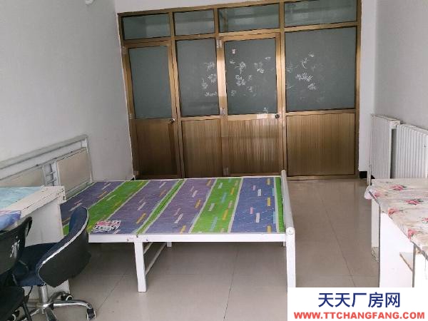 固原市固原機加工廠房 三賢居小區有房子出租出售，適宜居住