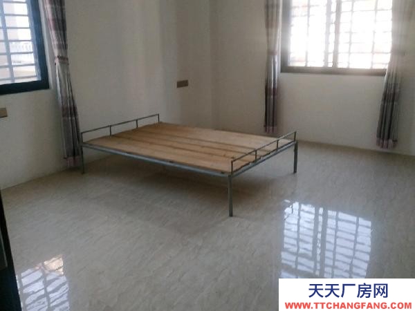 福州市福清物資倉庫 連體樓出租，一樓車庫600平米