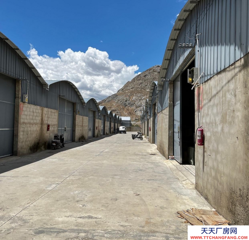 (出租) 拉薩城關倉庫位置在丹達兒童水上樂園旁成品倉庫