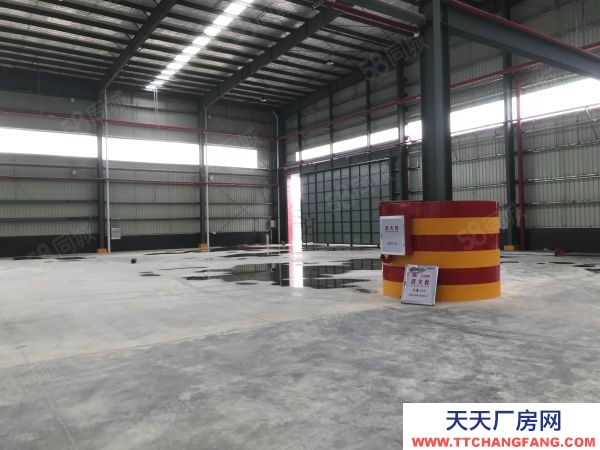 福州市長(zhǎng)樂(lè)物資倉(cāng)庫(kù) 長(zhǎng)樂(lè)空港全新鋼構(gòu)廠房出租,層高12米,可生產(chǎn),加工,可上行車