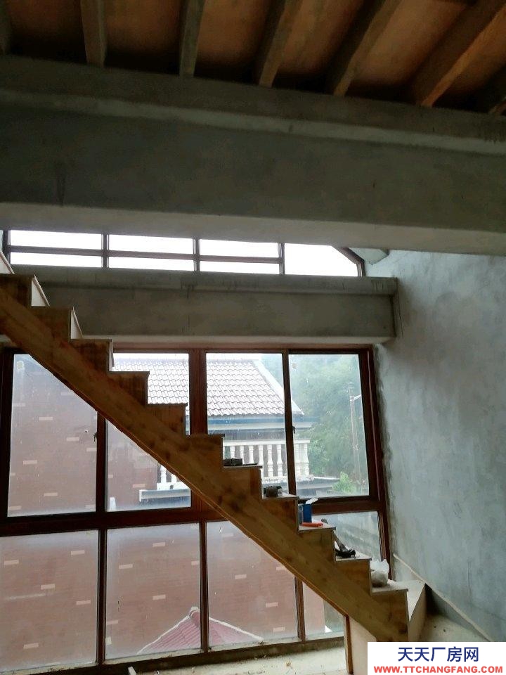 舟山市普陀(出租) 城北加油站西院子可封閉可10~80平隨意分割小倉庫，也可擴大