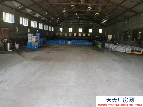 尖山 緊鄰市區，庫舉架高，廠院寬敞 毛肚廠房