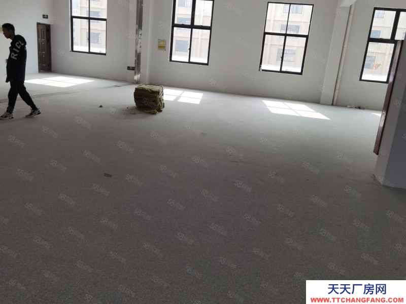 臺州市黃巖(出租) 出租，黃巖江口工業區獨門獨院9000平米  水果制品