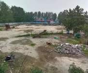 (出售) 漯河舞陽三層,可做辦公樓,后院有十多畝空地,可組合建廠