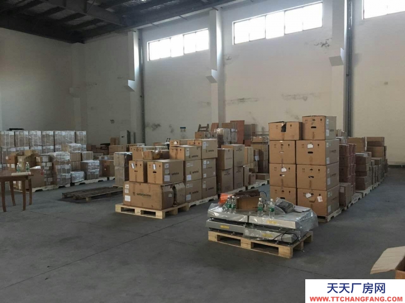 衡水 深州(出租) 租或轉(zhuǎn)讓。魏橋鎮(zhèn)政府北;南面四間門店，獨院，北側(cè)五間平房。