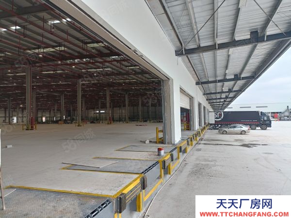 贛州市章貢物流倉庫  倉庫出租，丙二類消防，凈高9米，外置月臺(tái)，8萬方可分隔