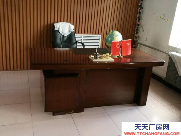 伊春辦公樓，二層256平方，庫房車間367平，院子1500平