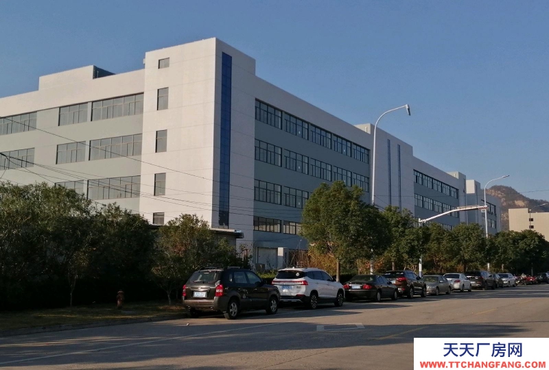 臺州市玉環縣(出租) 標準廠房，交通方便，水電齊全，裝有噴淋，適用機械，閥門。