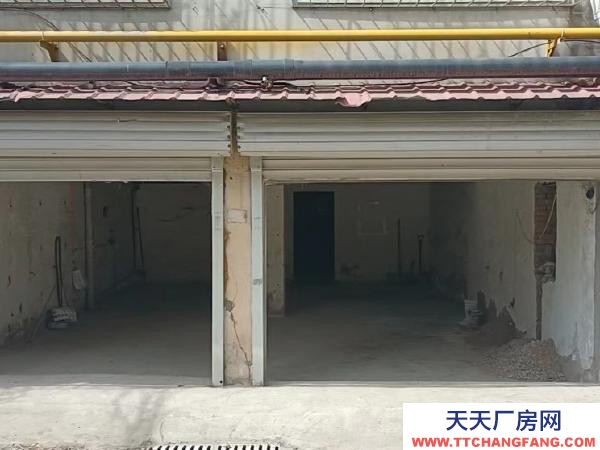 東安自家86平車庫可做庫房，位于清福3期32號樓，位置優(yōu)越。