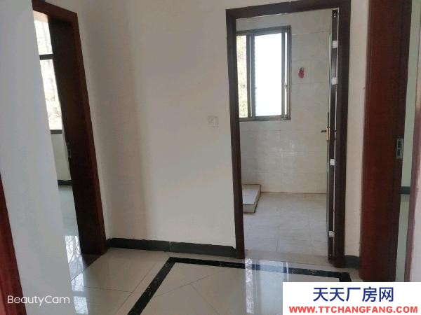 贛州市信豐機(jī)加工廠房 信豐工業(yè)園綠源大道原中國(guó)鐵建大橋后面